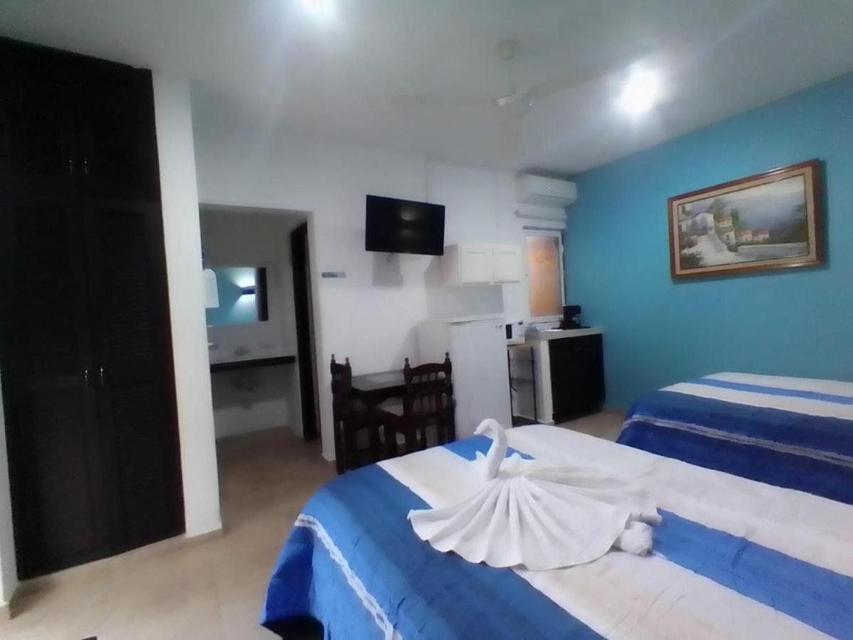Hotel Acuario PLAYA DEL CARMEN Habitación foto