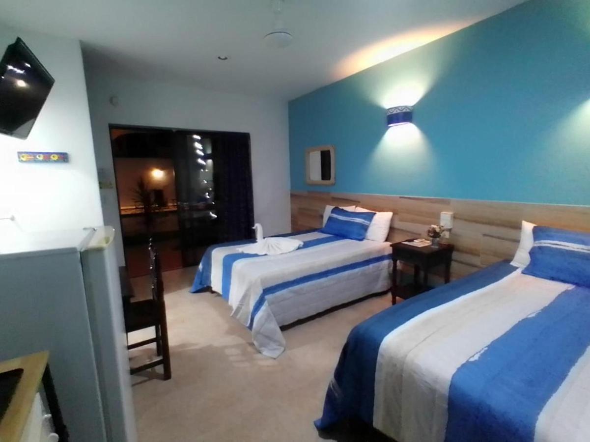Hotel Acuario PLAYA DEL CARMEN Habitación foto
